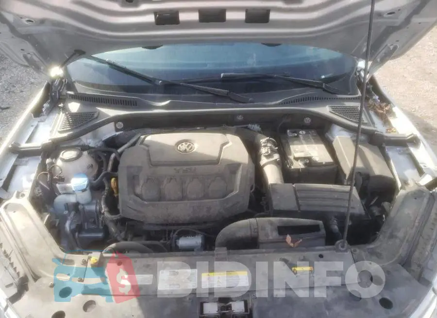 1VWSA7A33MC002463 Photo# 7