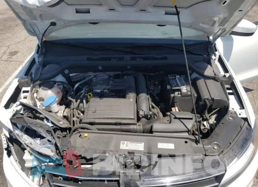 3VW2B7AJ2JM254484 Photo# 7