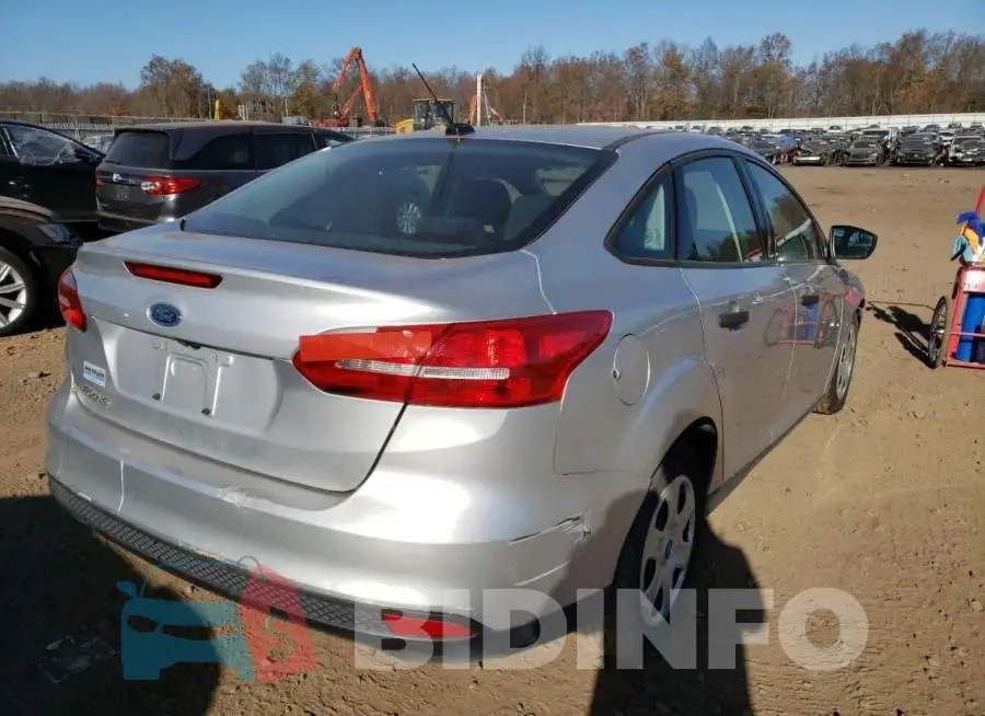 1FADP3E26HL294528 Photo# 4