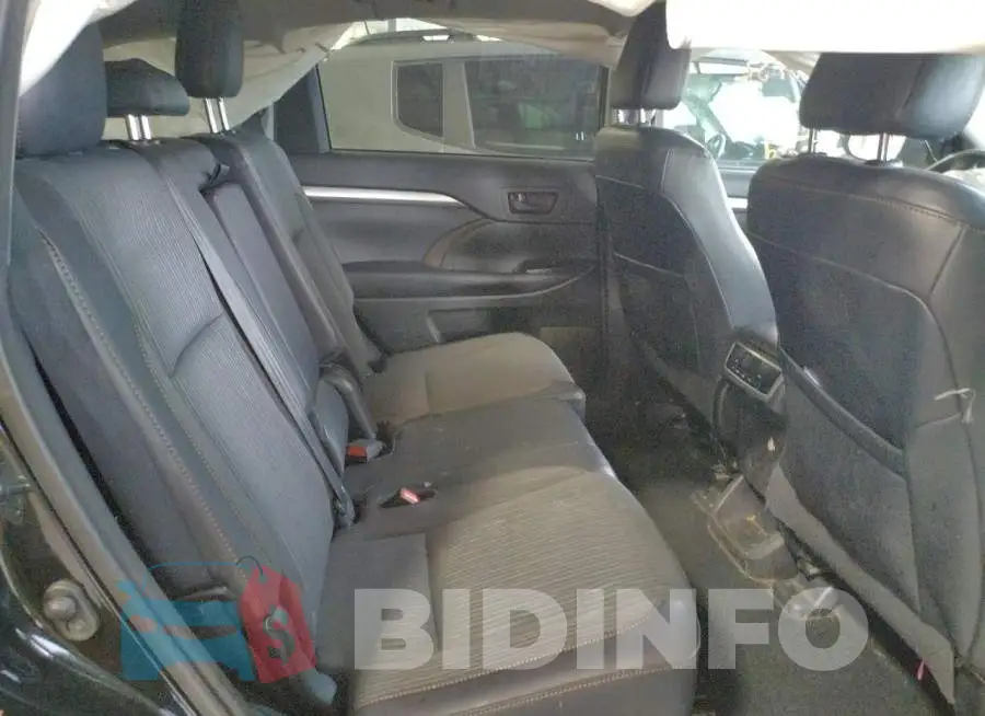 5TDBKRFH9GS315097 Photo# 6