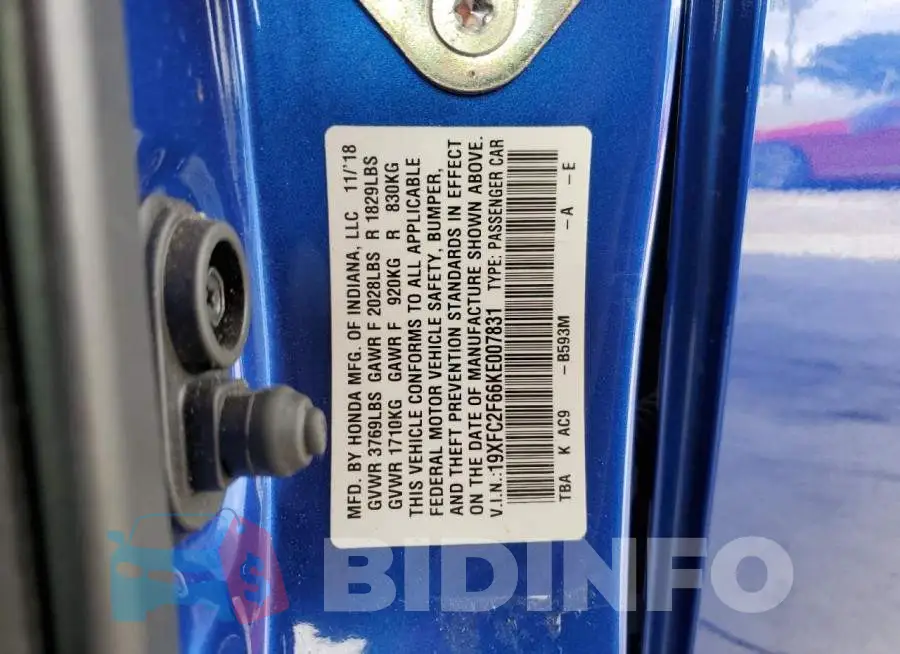 19XFC2F66KE007831 Photo# 10