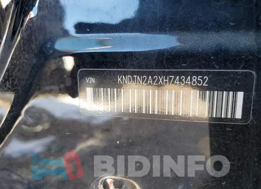 KNDJN2A2XH7434852 Photo# 10