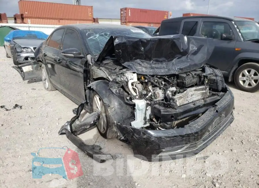 1VWLA7A35KC004698 Photo# 1