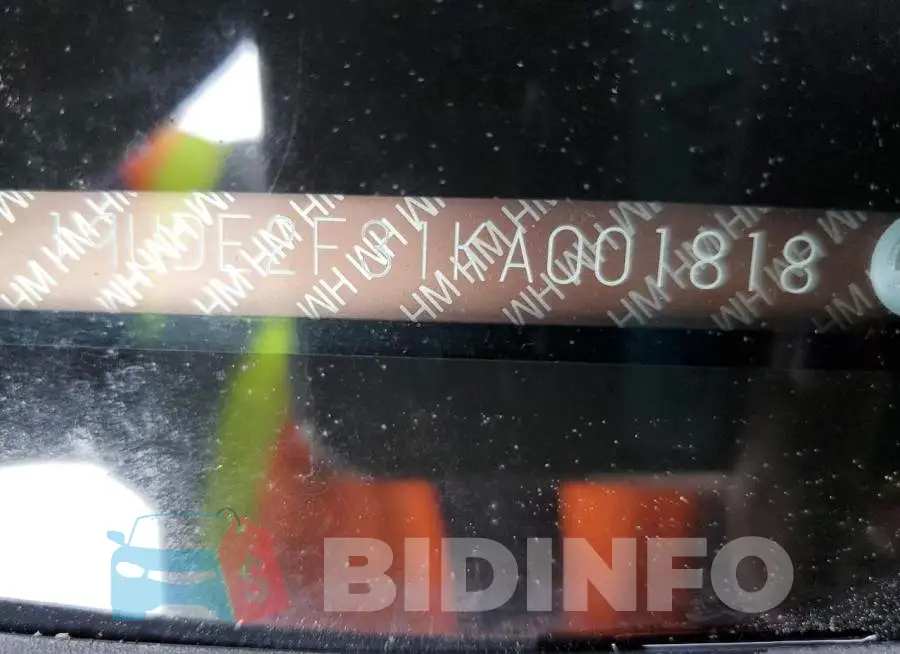 19UDE2F31KA001818 Photo# 10