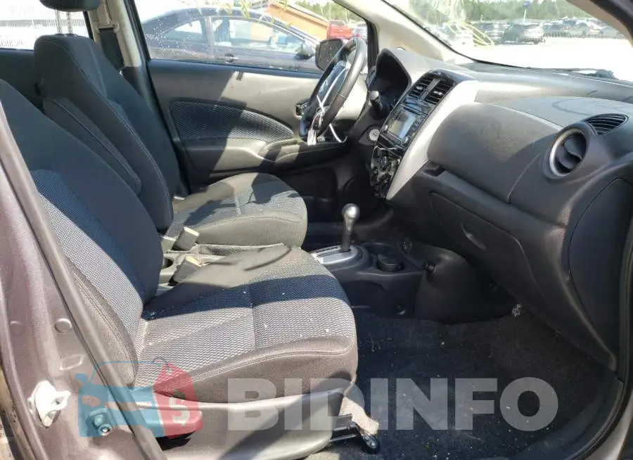 3N1CE2CP8JL363947 Photo# 5