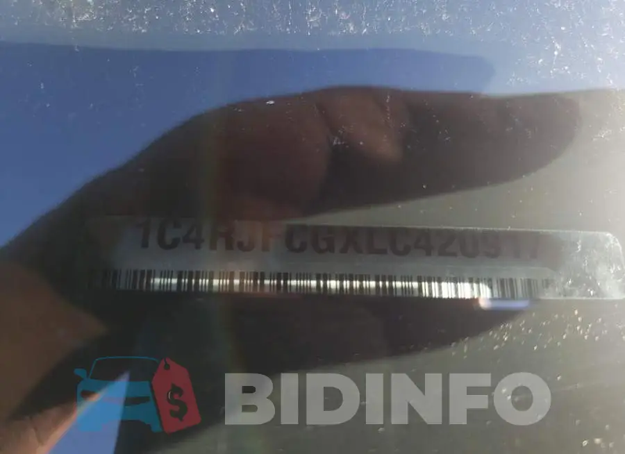 1C4RJFCGXLC420917 Photo# 10