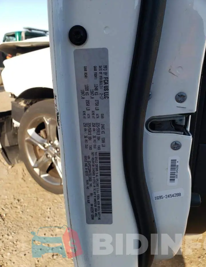 3C4PDCGB4HT613068 Photo# 10