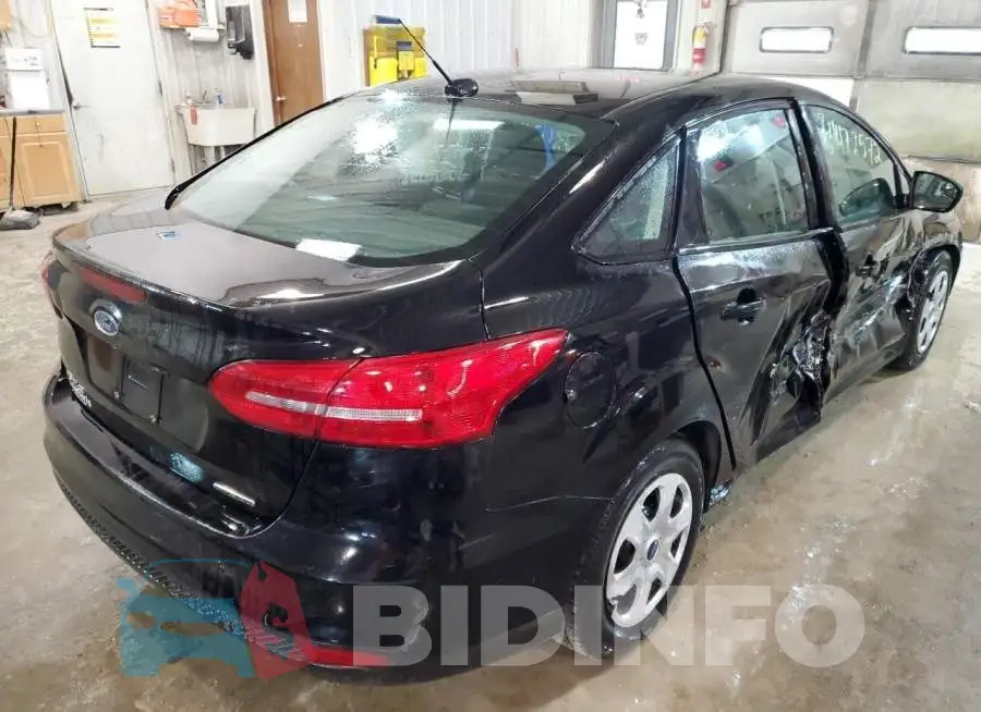 1FADP3E22GL281922 Photo# 4