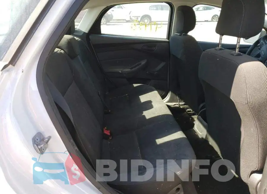 1FADP3E28JL307561 Photo# 6