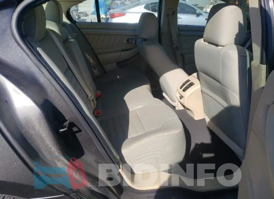 1FAHP2D86KG101439 Photo# 6