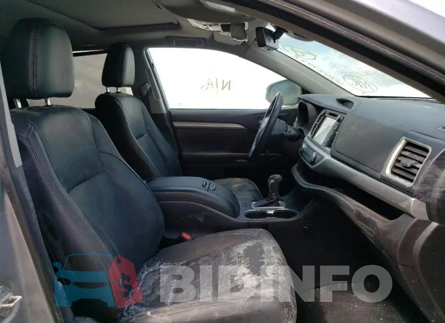 5TDJZRFH0JS842444 Photo# 5