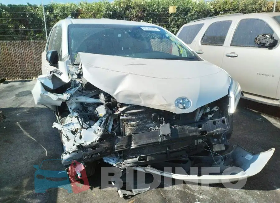 5TDYK3DC7GS748285 Photo# 9