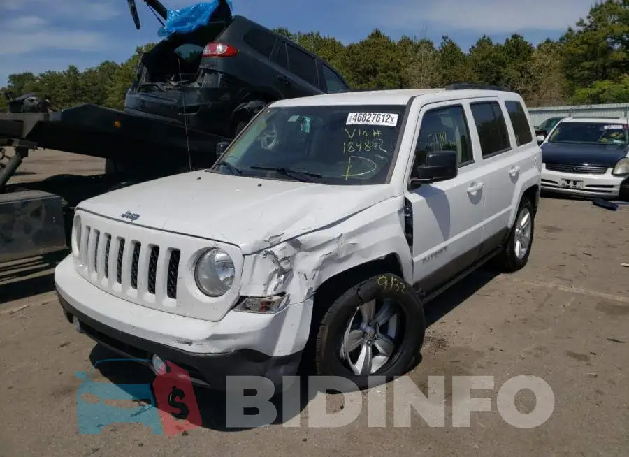 1C4NJPFB9HD184802 Photo# 2