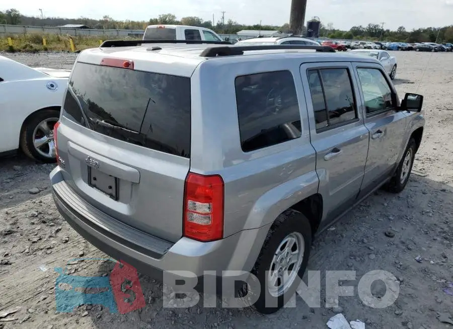 1C4NJRBB3HD138528 Photo# 4