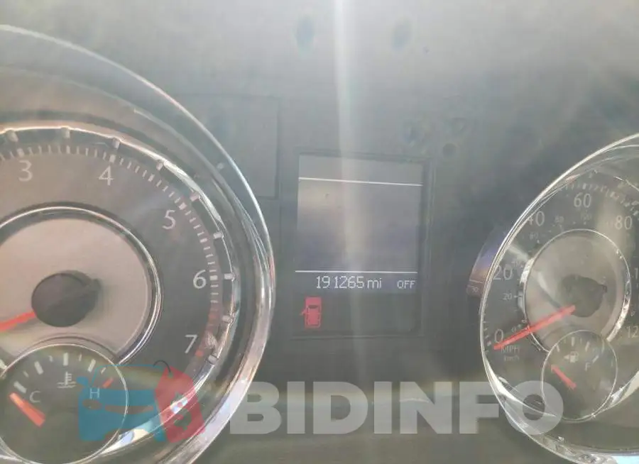 2C4RC1BGXGR295932 Photo# 8