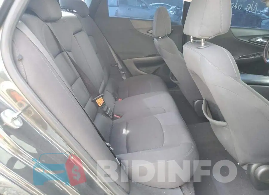 1G1ZD5ST8JF131121 Photo# 6