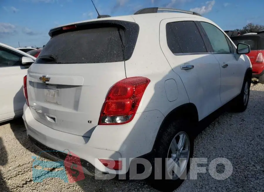 KL7CJPSB9HB228352 Photo# 4