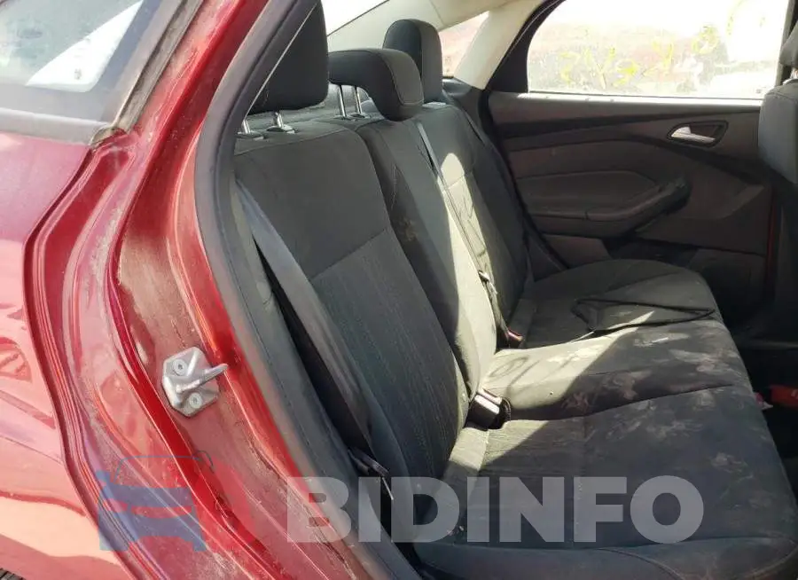 1FADP3F26GL207823 Photo# 6
