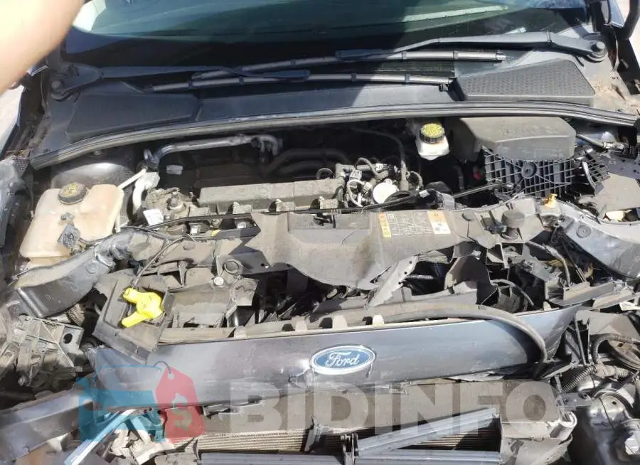 1FADP3F27JL204257 Photo# 7