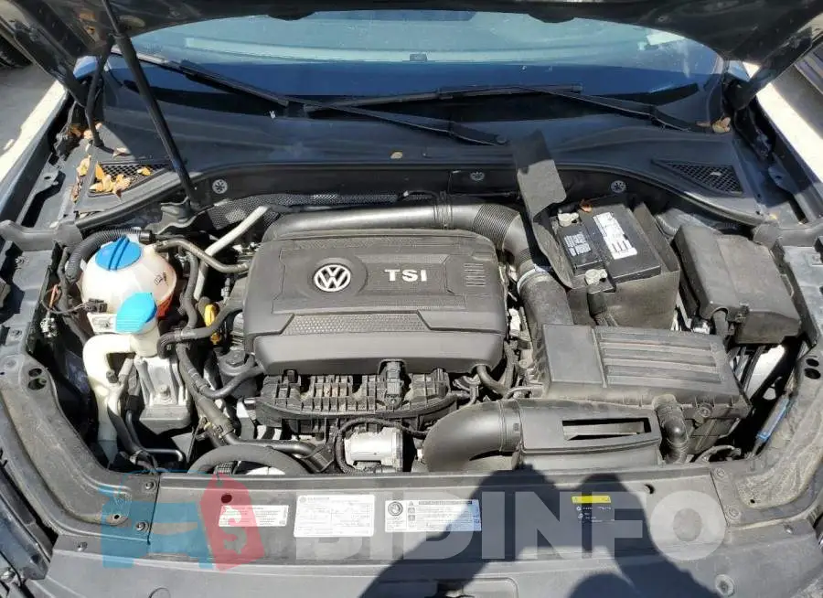 1VWDT7A36HC054193 Photo# 7