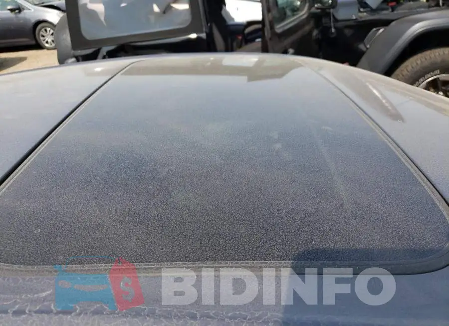 19UUB6F45MA001879 Photo# 9