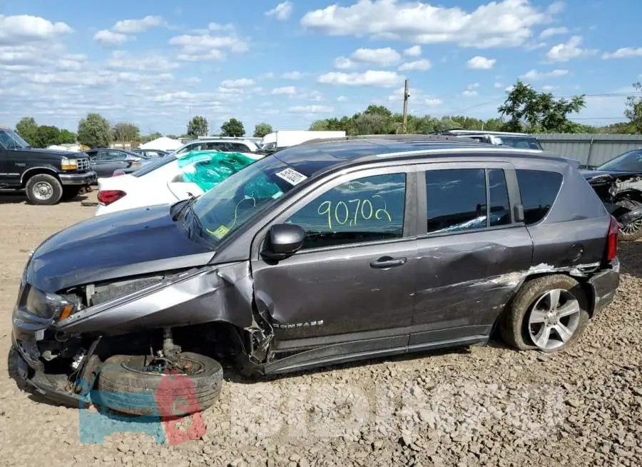 1C4NJDEBXGD773176 Photo# 9