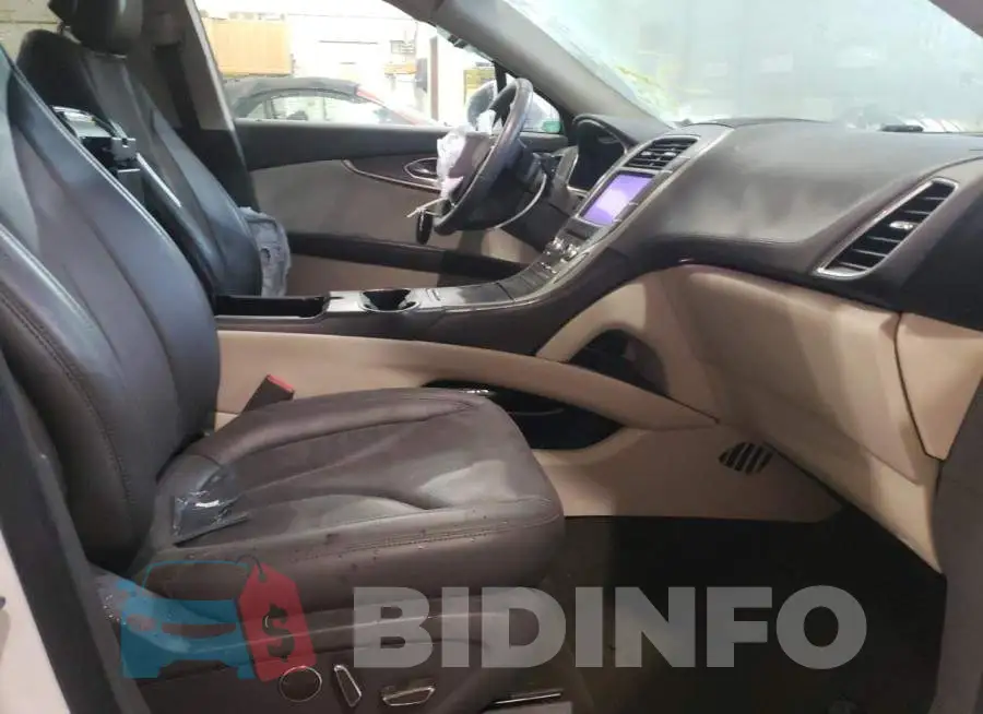 2LMPJ8LP4KBL42796 Photo# 5