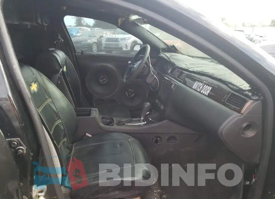 2G1WB5E38G1103243 Photo# 5