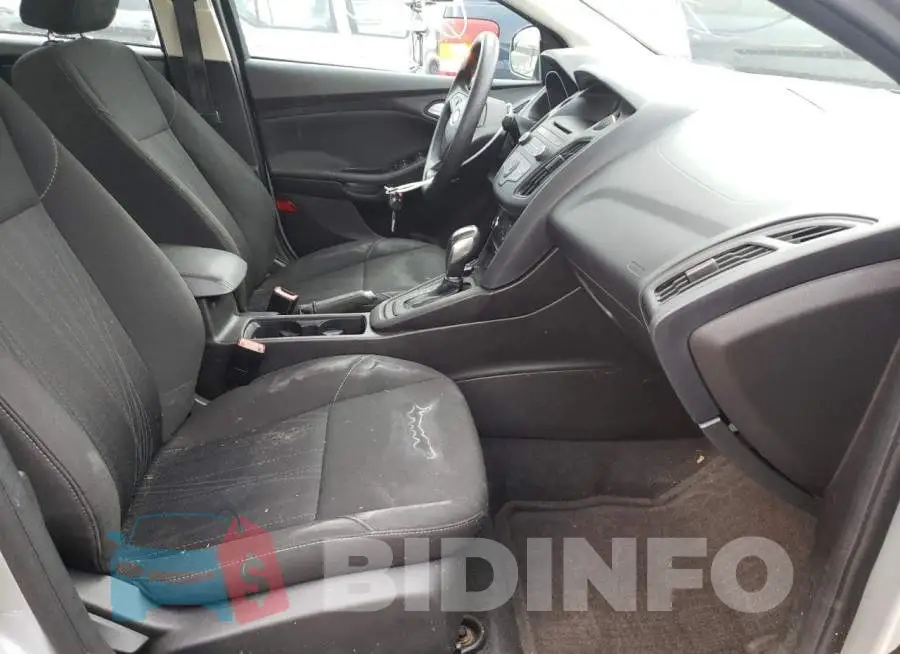 1FADP3F27GL323953 Photo# 5