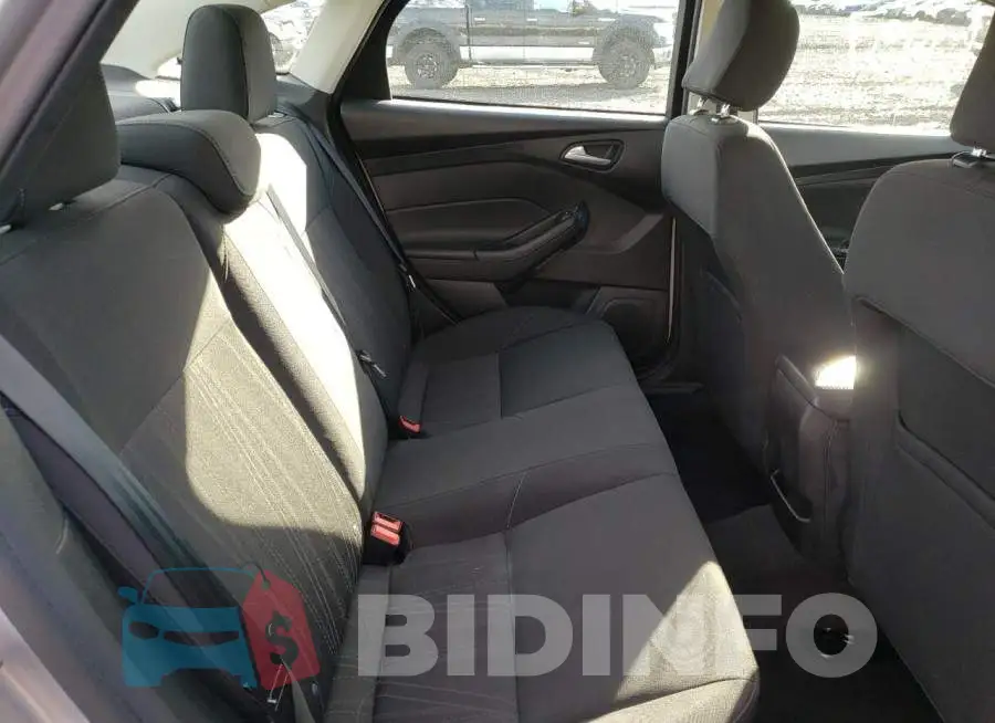 1FADP3F24GL396097 Photo# 6