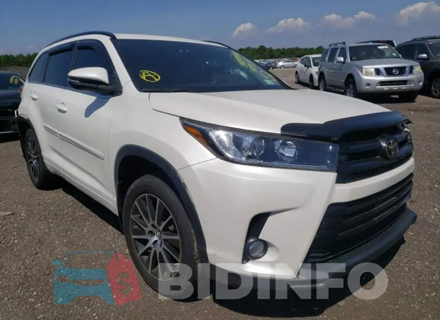 5TDJZRFH9JS555135 Photo# 1