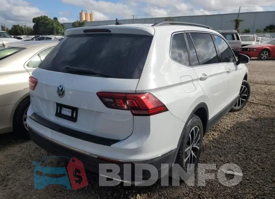 3VV3B7AX9MM105247 Photo# 4