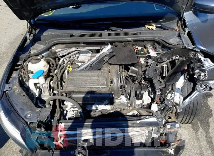 3VW2B7AJ4HM354158 Photo# 7