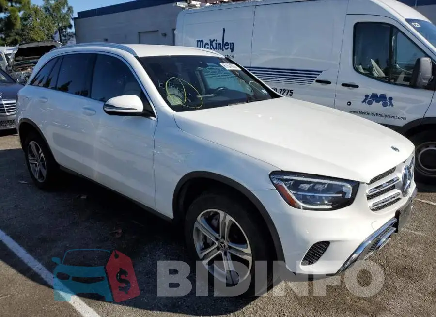 W1N0G8DB1LF770045 Photo# 4