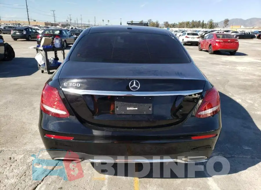 WDDZF4JB2KA636130 Photo# 6
