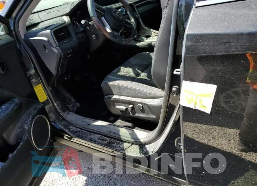 JTJHZKFA6N2035168 Photo# 9