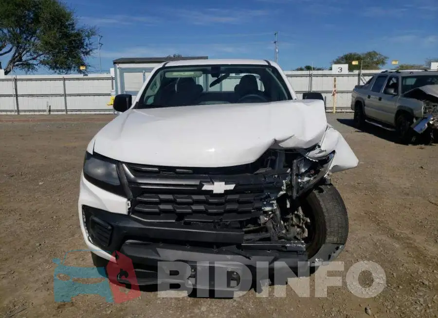 1GCHSBEN9M1135877 Photo# 5
