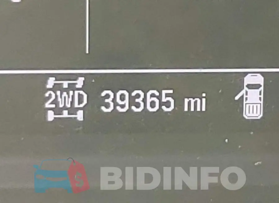 1GCPYCEF5KZ286268 Photo# 8