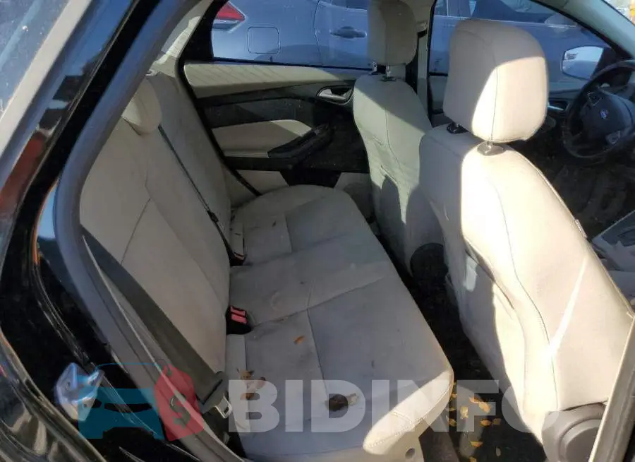 1FADP3F24GL232901 Photo# 6