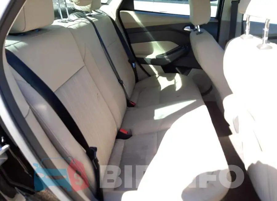 1FADP3F29GL221442 Photo# 6