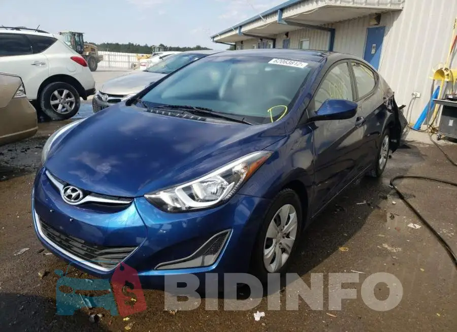 5NPDH4AE8GH687074 Photo# 2
