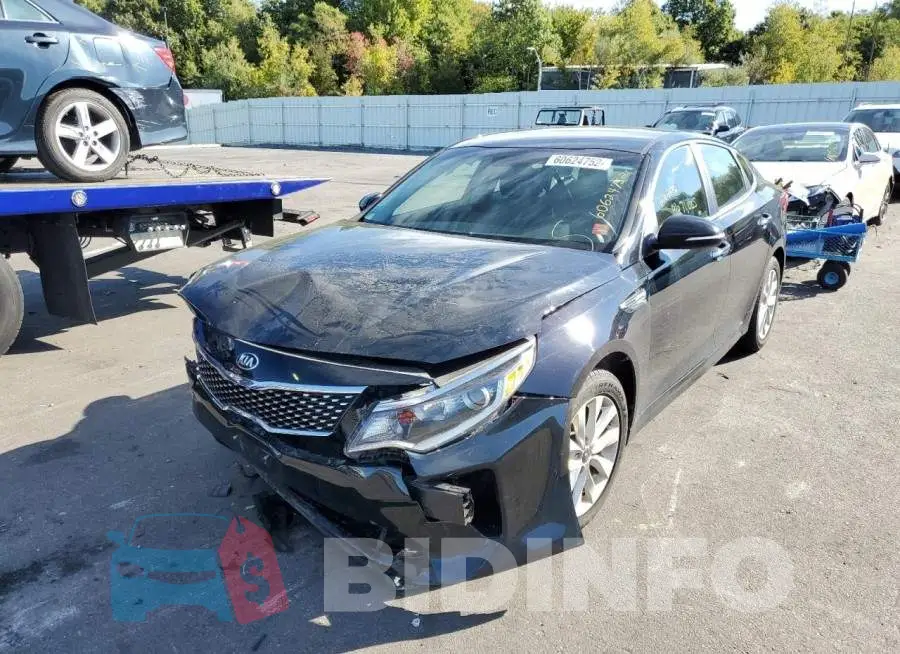 5XXGT4L30JG179742 Photo# 2