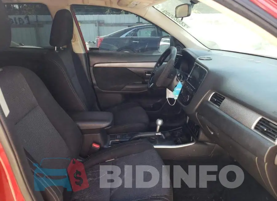 JA4AD3A39JZ058893 Photo# 5
