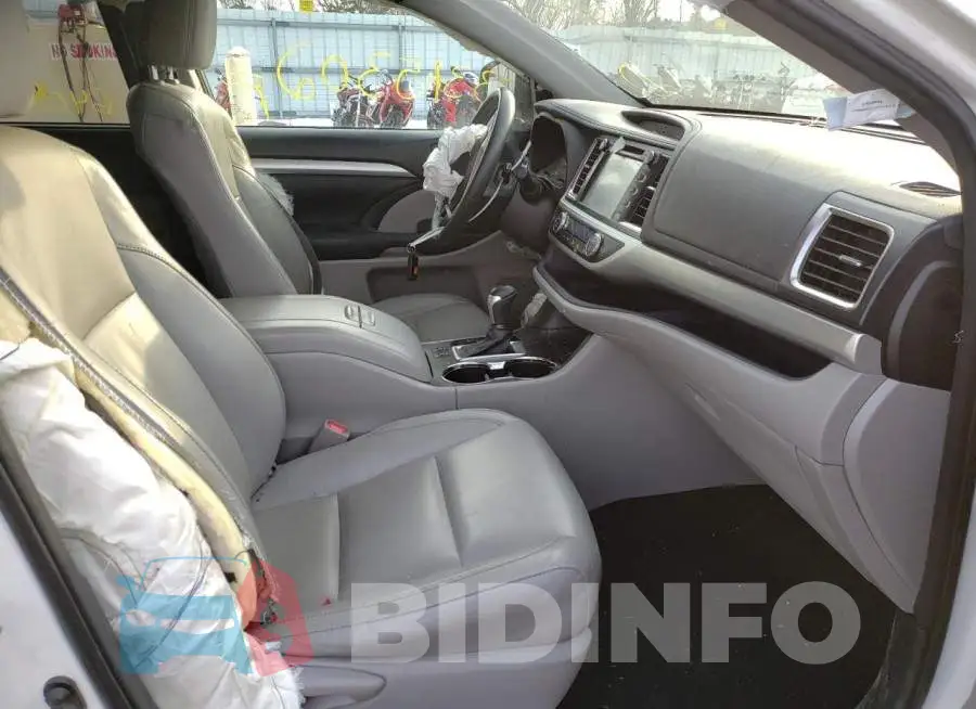 5TDJKRFH5GS257730 Photo# 5
