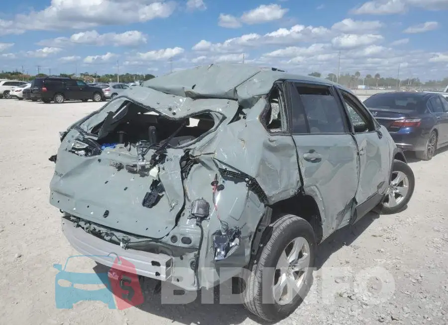 JTMW1RFV2LD518249 Photo# 4