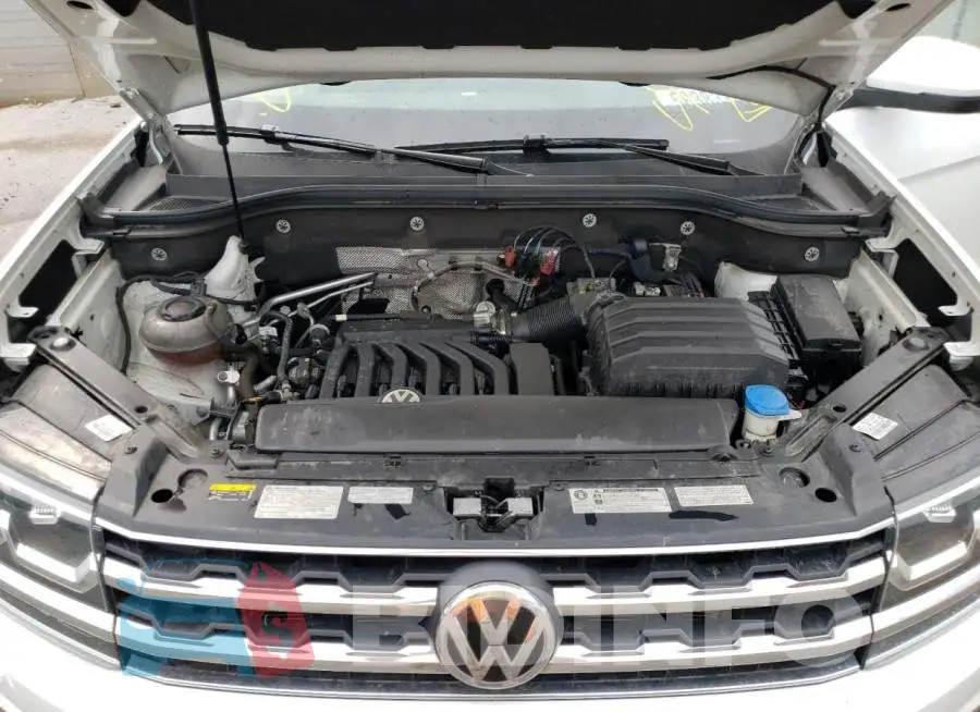 1V2MR2CA9KC508846 Photo# 7