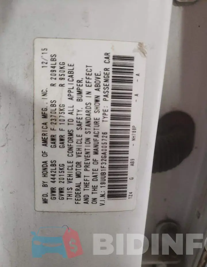 19UUB1F32GA005726 Photo# 13