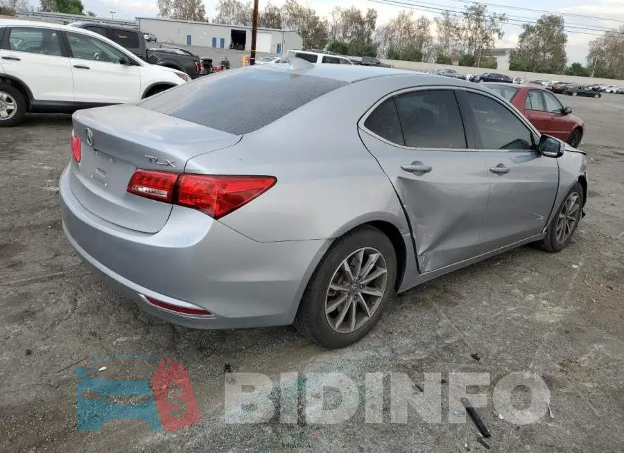 19UUB1F50JA003501 Photo# 4