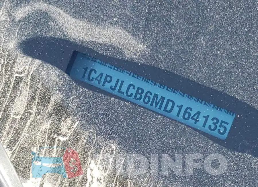 1C4PJLCB6MD164135 Photo# 10