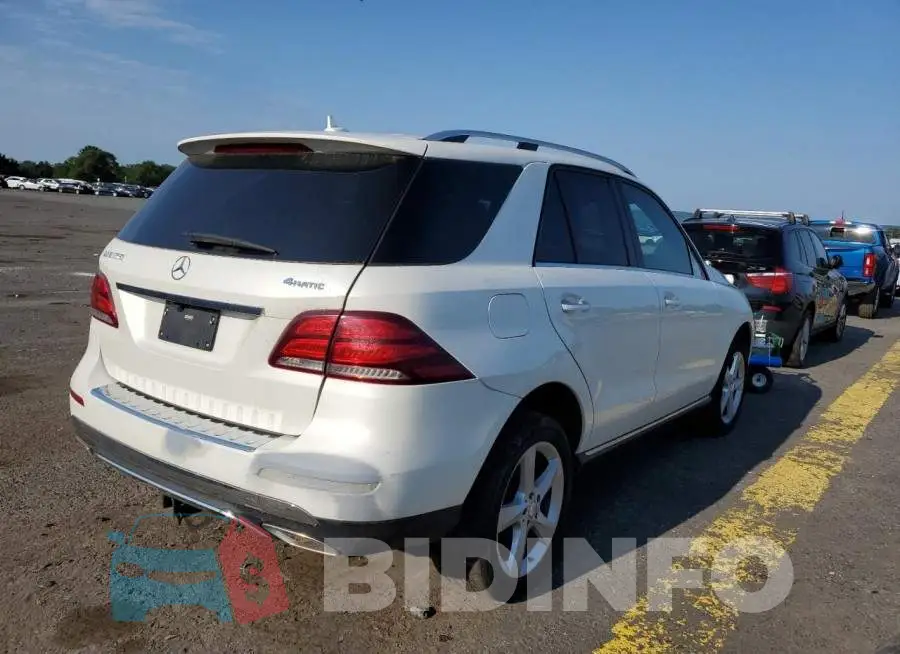 4JGDA5HB2HA834256 Photo# 4